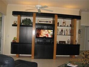 900 Lambiance Cir-Unit -9-205 in Naples, FL - Building Photo - Building Photo