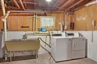 3446 N Ozark Ave in Chicago, IL - Building Photo - Building Photo