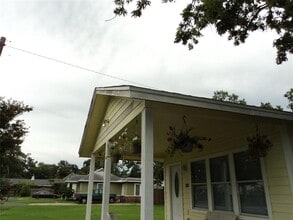 3015 Bonner Dr in La Porte, TX - Building Photo - Building Photo
