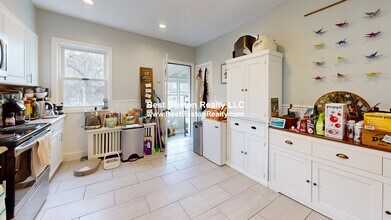 11 Pinkham Rd in Medford, MA - Building Photo - Building Photo