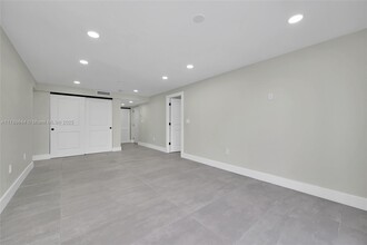 6725 Harding Ave in Miami Beach, FL - Building Photo - Building Photo