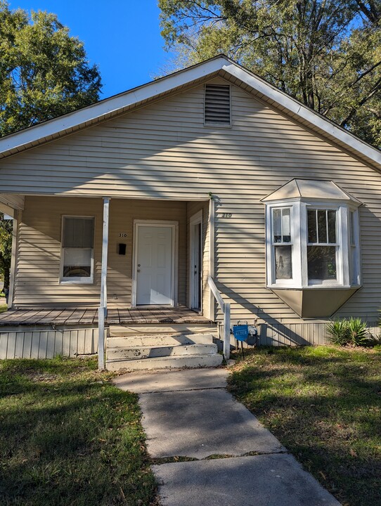 310 Ludwig Ave in West Monroe, LA - Foto de edificio