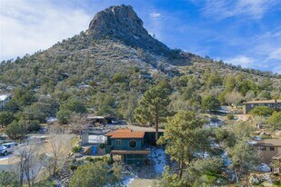 320 Circle P Dr in Prescott, AZ - Building Photo