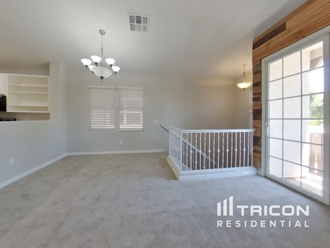 1382 S Sabino Dr in Gilbert, AZ - Building Photo - Building Photo