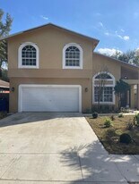 2436 Raleigh St in Hollywood, FL - Building Photo