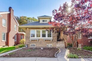 1020 Harvard Terrace in Evanston, IL - Building Photo