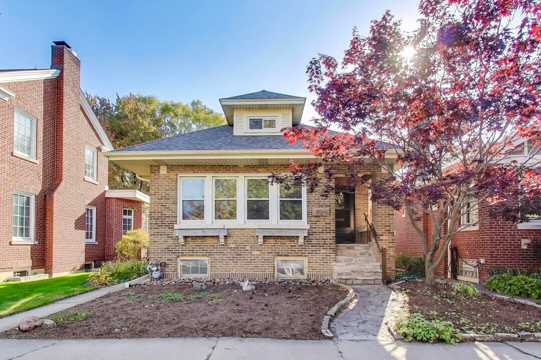 1020 Harvard Terrace in Evanston, IL - Building Photo