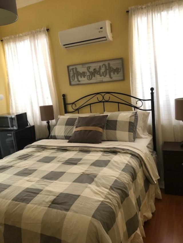 18445 NW 88th Pl in Hialeah, FL - Building Photo - Building Photo