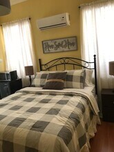 18445 NW 88th Pl, Unit 1 in Hialeah, FL - Building Photo - Building Photo