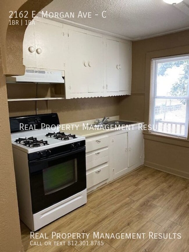 2162 E Morgan Ave in Evansville, IN - Building Photo - Building Photo