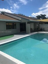 2972 NW 67th Ct in Fort Lauderdale, FL - Building Photo - Building Photo