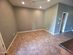 9 S 195th Ln in Buckeye, AZ - Building Photo - Building Photo