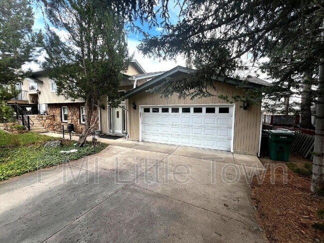 property at 8320 S Ammons St