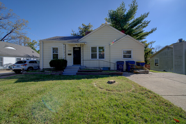 2430 Prouhet Ave in St. Louis, MO - Foto de edificio - Building Photo