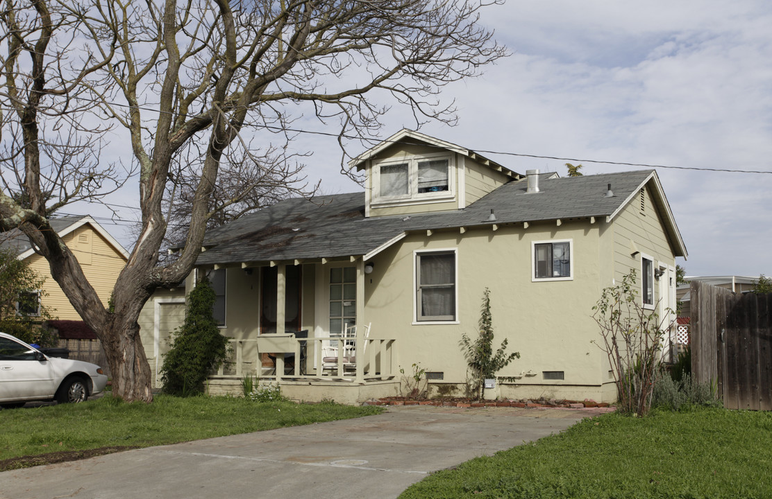 105 Adobe Ln in Napa, CA - Foto de edificio