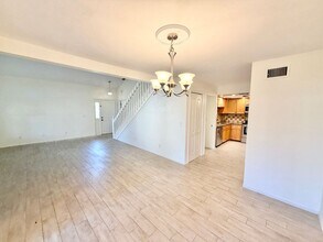 940 Augusta Blvd in Naples, FL - Building Photo - Building Photo