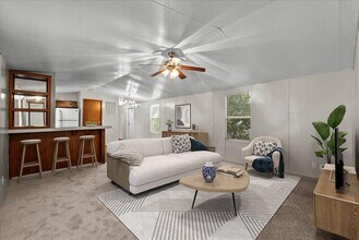 5103 Barbados Calle in Dickinson, TX - Building Photo - Building Photo