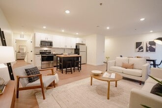 476 Taylor Ave in Columbus, OH - Building Photo - Building Photo