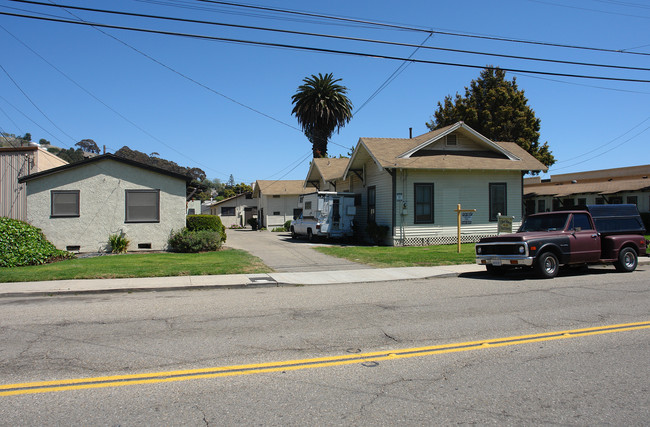 Olive Street Apartments in Ventura, CA - Building Photo - Building Photo