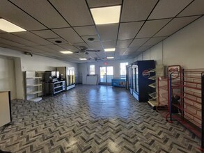 373 Munson Ave in Mckees Rocks, PA - Building Photo - Building Photo