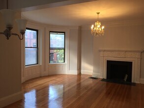 429 Marlborough St in Boston, MA - Foto de edificio - Building Photo