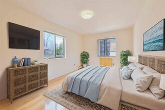 86-53 Avon St in Queens, NY - Building Photo - Building Photo