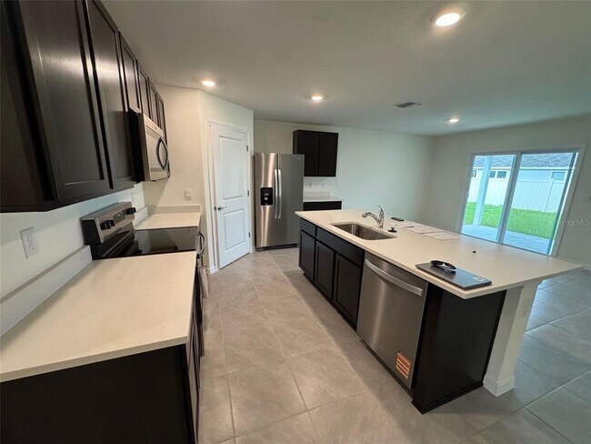 1918 NW 246th Ter in Newberry, FL - Building Photo - Building Photo