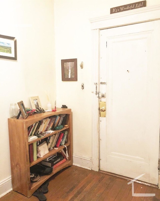 1450 Commonwealth Avenue-Unit -15 in Boston, MA - Building Photo - Building Photo