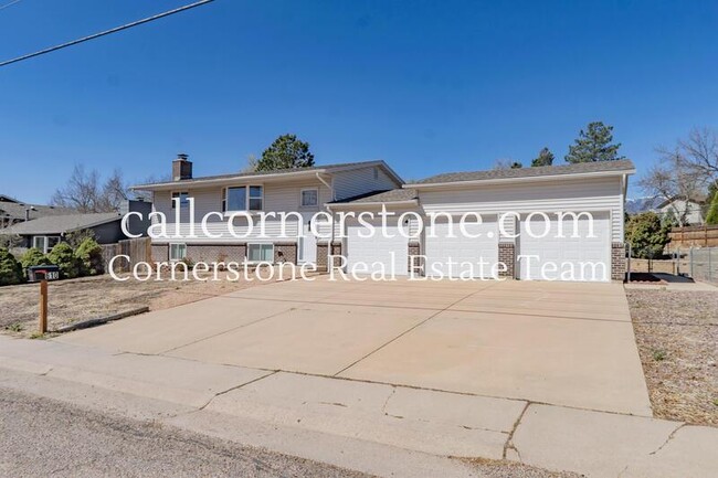 610 Chamberlin Ave in Colorado Springs, CO - Building Photo - Building Photo