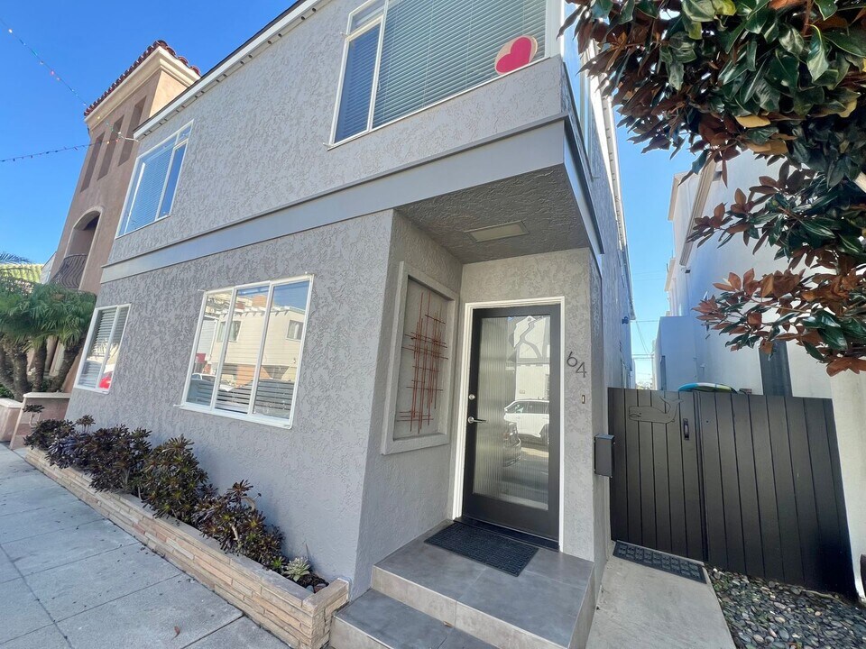 64 63rd Pl in Long Beach, CA - Building Photo
