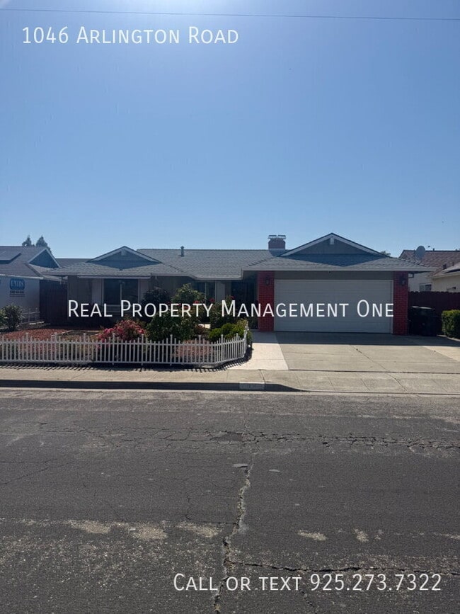 1046 Arlington Rd in Livermore, CA - Foto de edificio - Building Photo