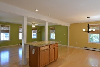 55 Arrowwood Dr in Shrewsbury, MA - Building Photo - Building Photo