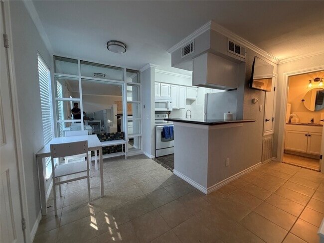 property at 2120 El Paseo St