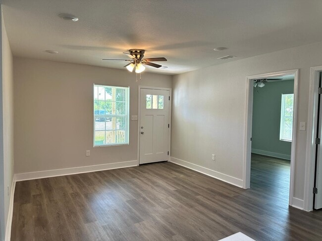 539 Farm to Market Rd 770 in Liberty, TX - Building Photo - Building Photo