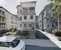 126 Albion St in Somerville, MA - Building Photo
