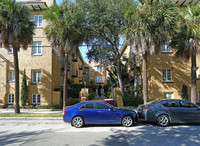 Melrose Landing Condominiums in Tampa, FL - Foto de edificio - Building Photo