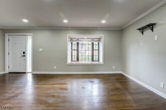 321 North Ave in Cranford, NJ - Building Photo - Building Photo