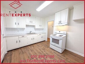 2361 S Salvia St in Mobile, AL - Building Photo - Building Photo