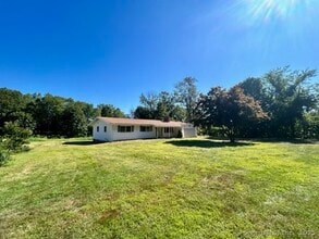 25 School St in East Granby, CT - Building Photo - Building Photo