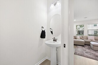 16461 Millenium Ct in Westlake, FL - Foto de edificio - Building Photo