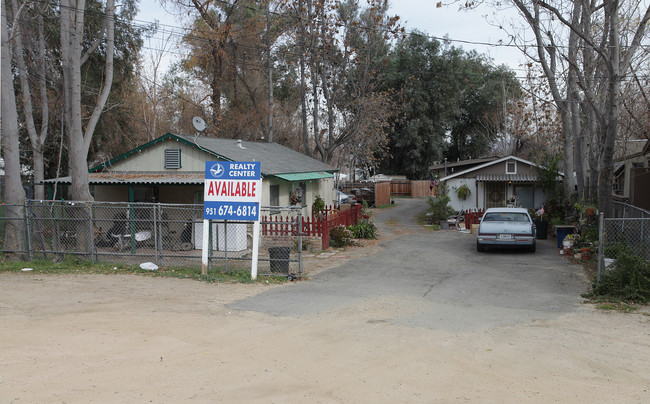 18130-18150 Grand Ave in Lake Elsinore, CA - Building Photo - Building Photo