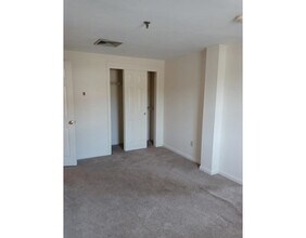 996 East St-Unit -1 in Walpole, MA - Building Photo - Building Photo