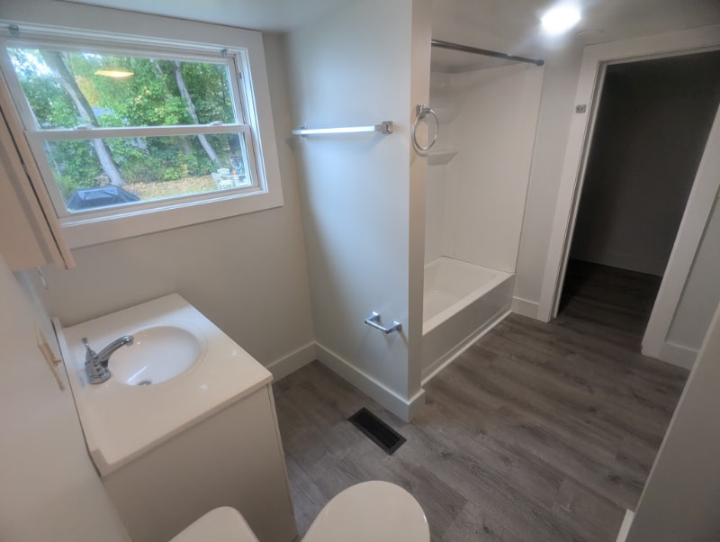 201 Division St, Unit 201 in Bennington, VT - Building Photo