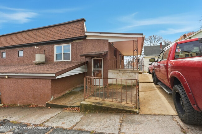 property at 2521 N Main Ave