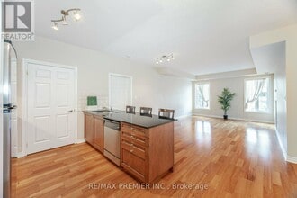 4620 Hwy 7 in Vaughan, ON - Building Photo - Building Photo