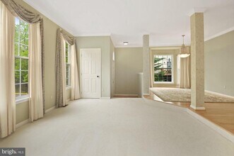 12489 Lucas Dr in Fairfax, VA - Building Photo - Building Photo
