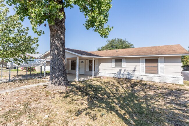503 Scates Dr in San Antonio, TX - Building Photo - Building Photo