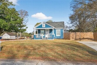 240 E 5th Ave in Winder, GA - Building Photo - Building Photo