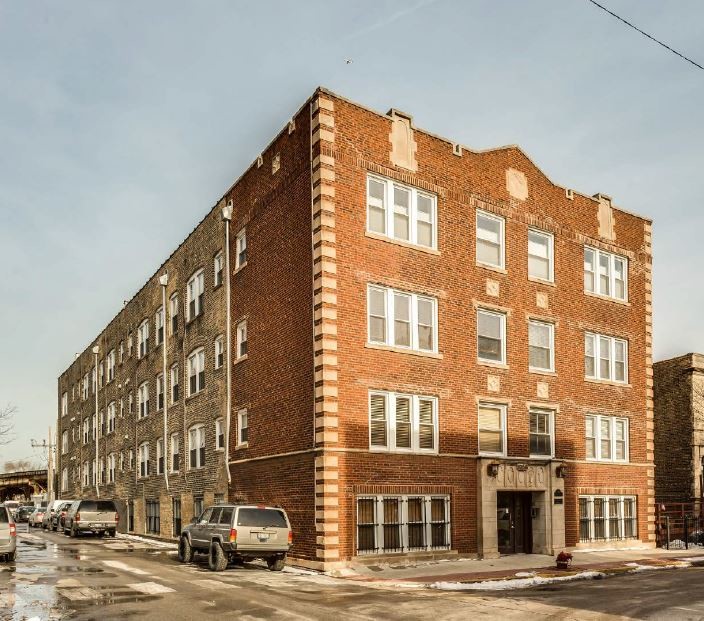 1050 W Dakin St in Chicago, IL - Building Photo