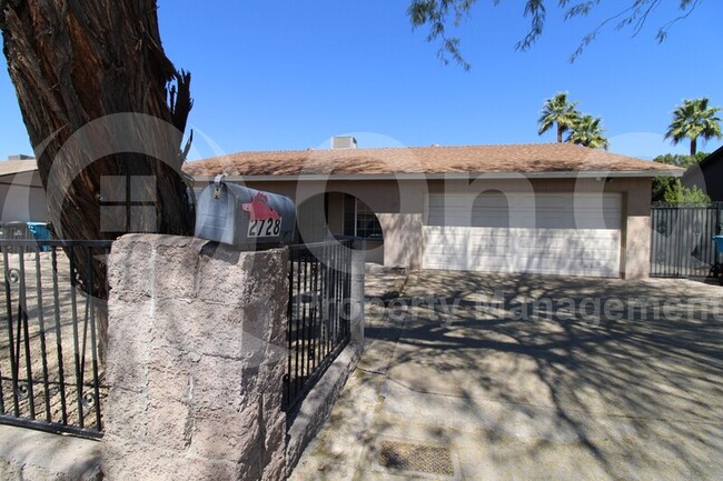 property at 2728 W Villa Rita Dr